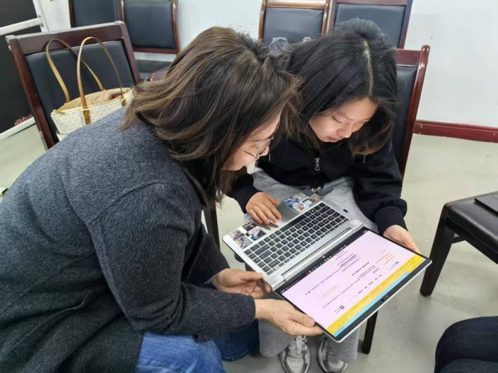 与学生进行职业规划